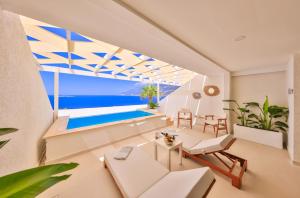 Junior Suite with Private Pool room in La Kumsal Hotel