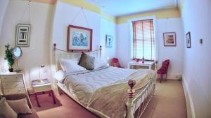 Burlington Palace Eastbourne Seafront Villa with Garden.