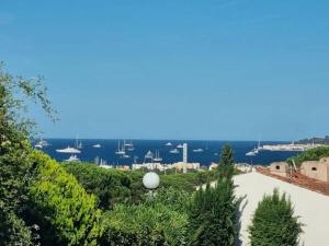 Maisons de vacances La Maison Soleil overlooking the Bay of St Tropez : photos des chambres