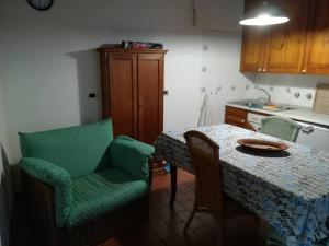 Cà Rosa.Con posto auto.CITRA:010054-LT-0578