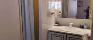 Chambre 20 m2 S de B et WC privés, Garage