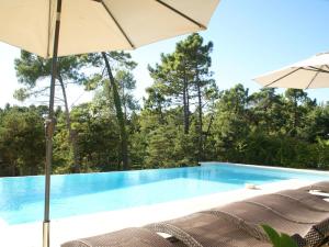 Appartements Lavish Apartment in Montauroux with Swimming Pool : photos des chambres