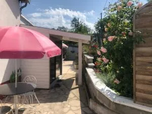 MAISON DES LILAS - Charmeil