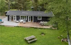 Stunning Home In Højby With Wifi - Gudmindrup