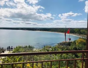 South Point, Резово - Stefano