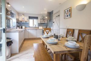 Mill Village 68, Somer House - P