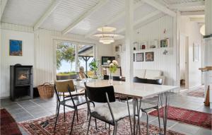 3 Bedroom Gorgeous Home In Knebel