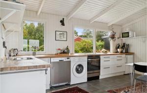 3 Bedroom Gorgeous Home In Knebel