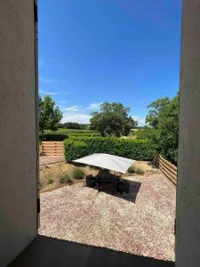 Villas Domaine de Nougayrol Large Luxury Villa with Private Pool, Free WiFi & Parking in Outstanding Vineyard : photos des chambres