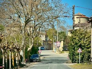 Villas Domaine de Nougayrol Large Luxury Villa with Private Pool, Free WiFi & Parking in Outstanding Vineyard : photos des chambres