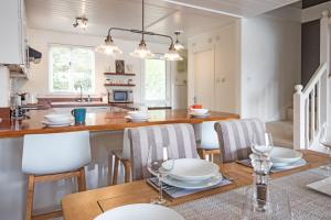 Spring Lake 14, Lakeside Retreat