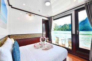 Halong Sapphire Cruises