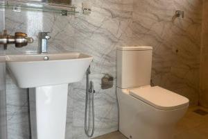 Solitary Cottage Dunhinna