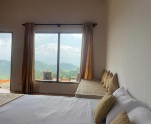 Solitary Cottage Dunhinna