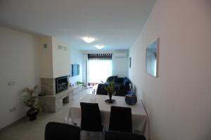 RIVA BEACH VIEW 1