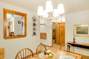 Lovely White Mountains Condo Hike, Ski and Unwind!