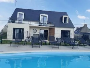 VILLA 5 CHBRES AVEC PISCINE CHAUFFEE A 300M DE LA MER - 庞马尔