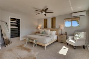 @ Marbella Lane - Eccentric 4BR Modern Ranch Home