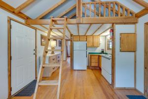 Buena Vista Cabin Tranquil Haven Near Town Square