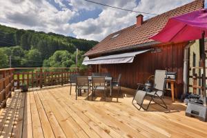 Chalets Le Chalet du Tanet spa sauna terrasse en Alsace : photos des chambres