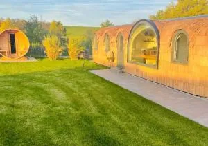 Tirolian Lodge East - Nassach