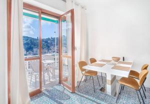 Dipinto di Blu by PortofinoVacanze