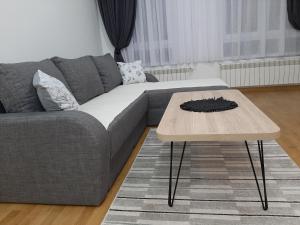 APARTMAN VIAGGIO i PARKING GARAŽA