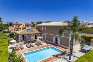 Villa Teotel by Villa Plus