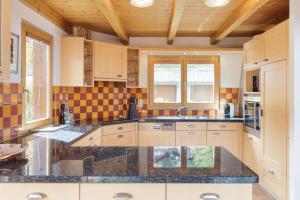 La Taniere - Cozy chalet with incredible views and parking