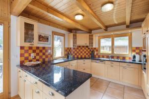 La Taniere - Cozy chalet with incredible views and parking
