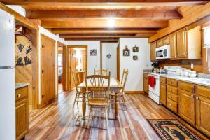 Orleans Retreat with Private Hot Tub and Fireplace!