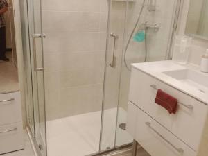 Appartement T3 à 50m de la plage, proche centre - FR-1-696-50