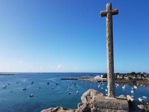 Maisons de vacances Comfortable cottage close to the beach, Portsall, 2 canoes : photos des chambres