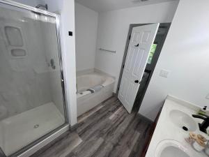 Springhurst Serenity Fresh 4BR Getaway