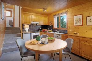 Chalets Chalet Batieu - OVO Network : photos des chambres