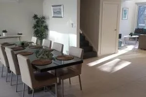 Large Home @Kingston Foreshore - Queanbeyan