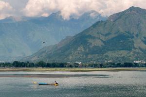 Buhayra Lakefront by VEO - Part of StayVista