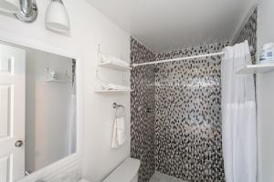 Takoma Park Home ~ 6 Mi to the National Mall!