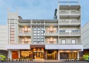 Oldthaiheng Hotel - Pom Prap