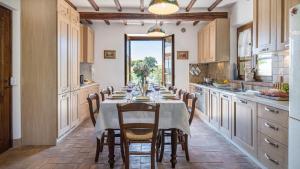 CASA EUSEBIA 8&2, Emma Villas