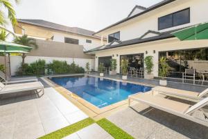 Kamala - 2 BR Pool View Apartment