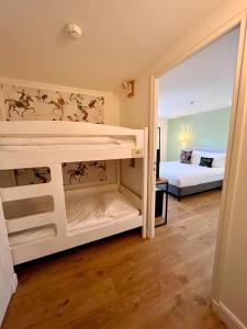Hotels Hotel Edouard VII : photos des chambres