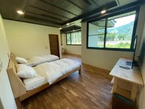 奕青民宿-梅酒 梅精 法國麵包plum winery guesthouse - Ku-ling-chiao
