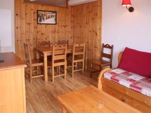 Appartement 6 pers avec piscine, sauna inclus - FR-1-322-293