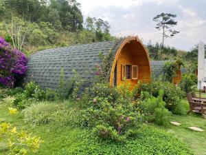 Nhà gỗ (Wooden House)