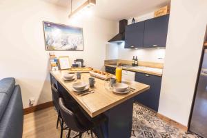 Appartements Le Rioumajou 2 - Grand T4 - Piscine - Centre St Lary : photos des chambres