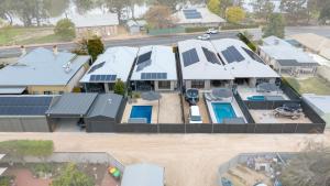 Renmark River Villas and Boats & Bedzzz