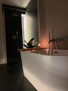 Apartament Galaktyczna - prywatne jacuzzi na tarasie