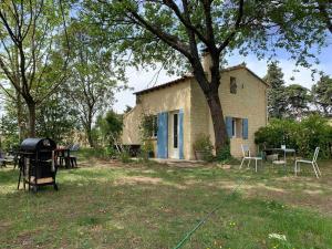 Maisons de vacances Mazet provencal - Parking prive : photos des chambres