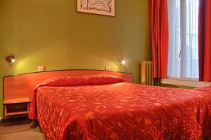 Hotels Timhotel Boulogne Rives de Seine : Chambre Simple